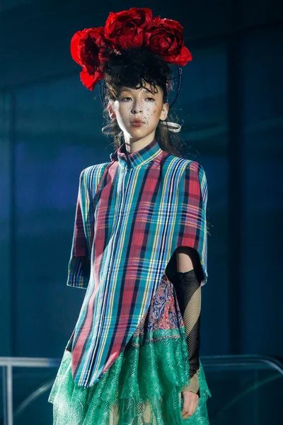 Look 1